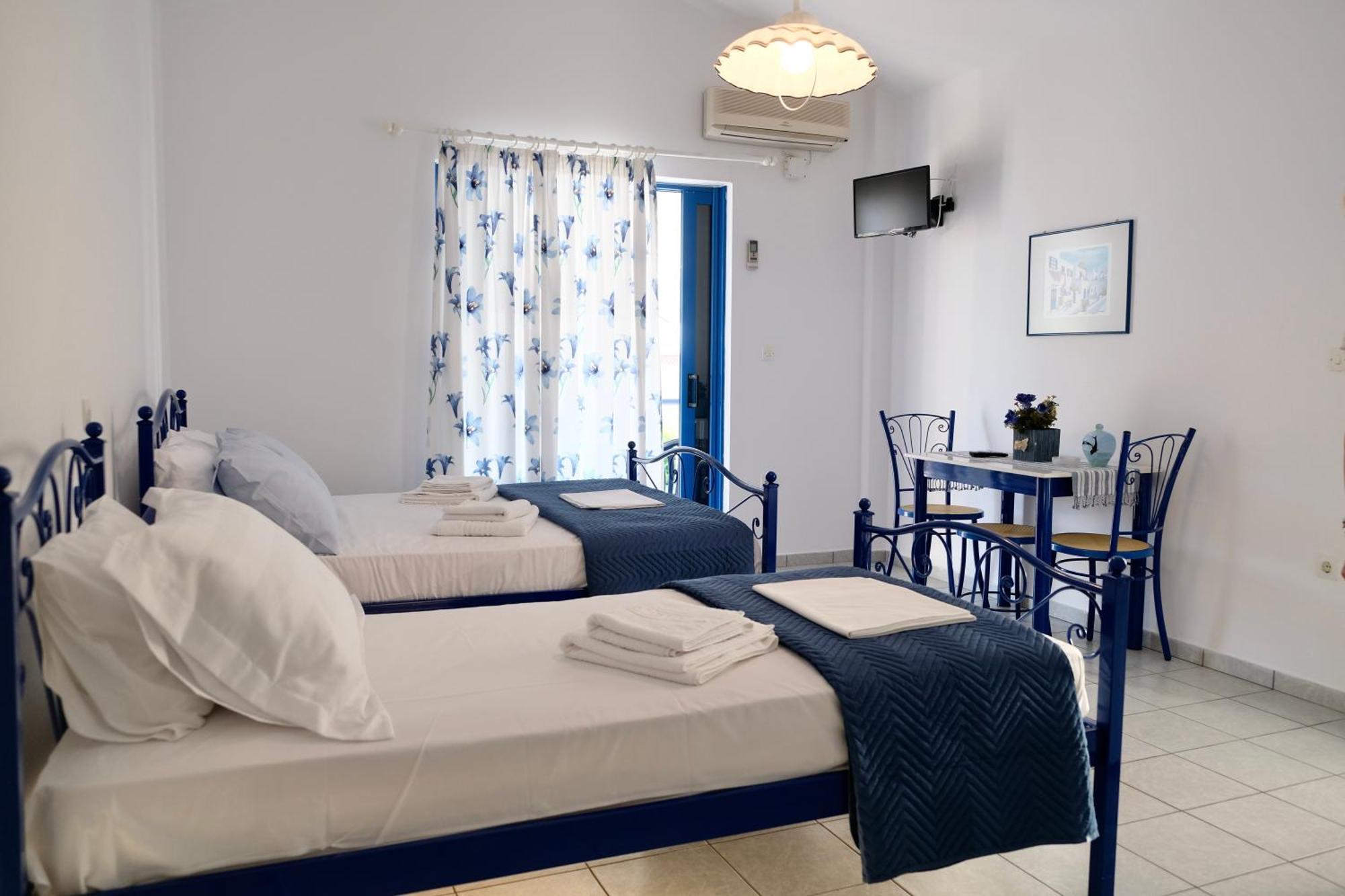 Leventis Apartments Rovies Exterior foto