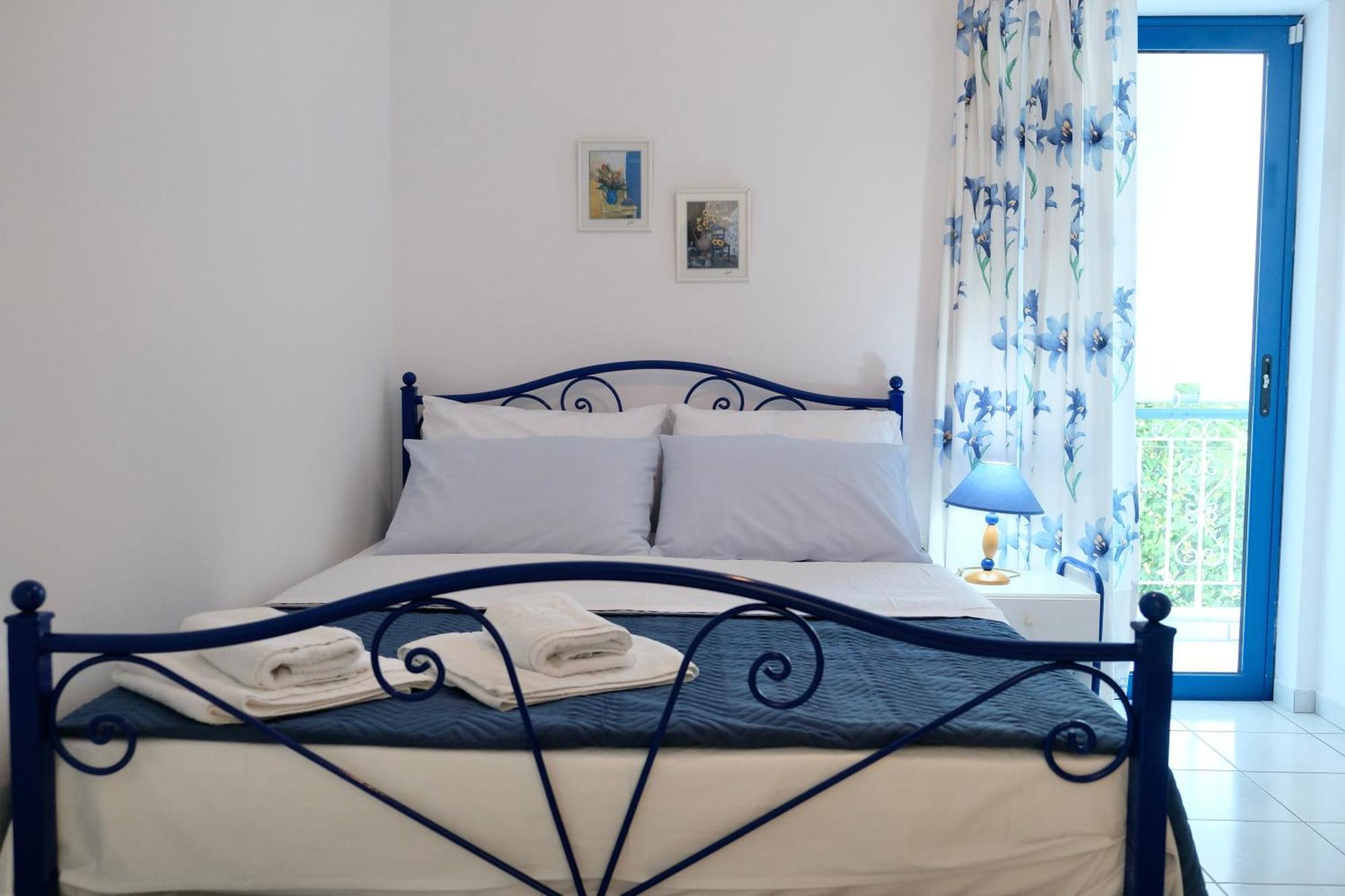 Leventis Apartments Rovies Exterior foto