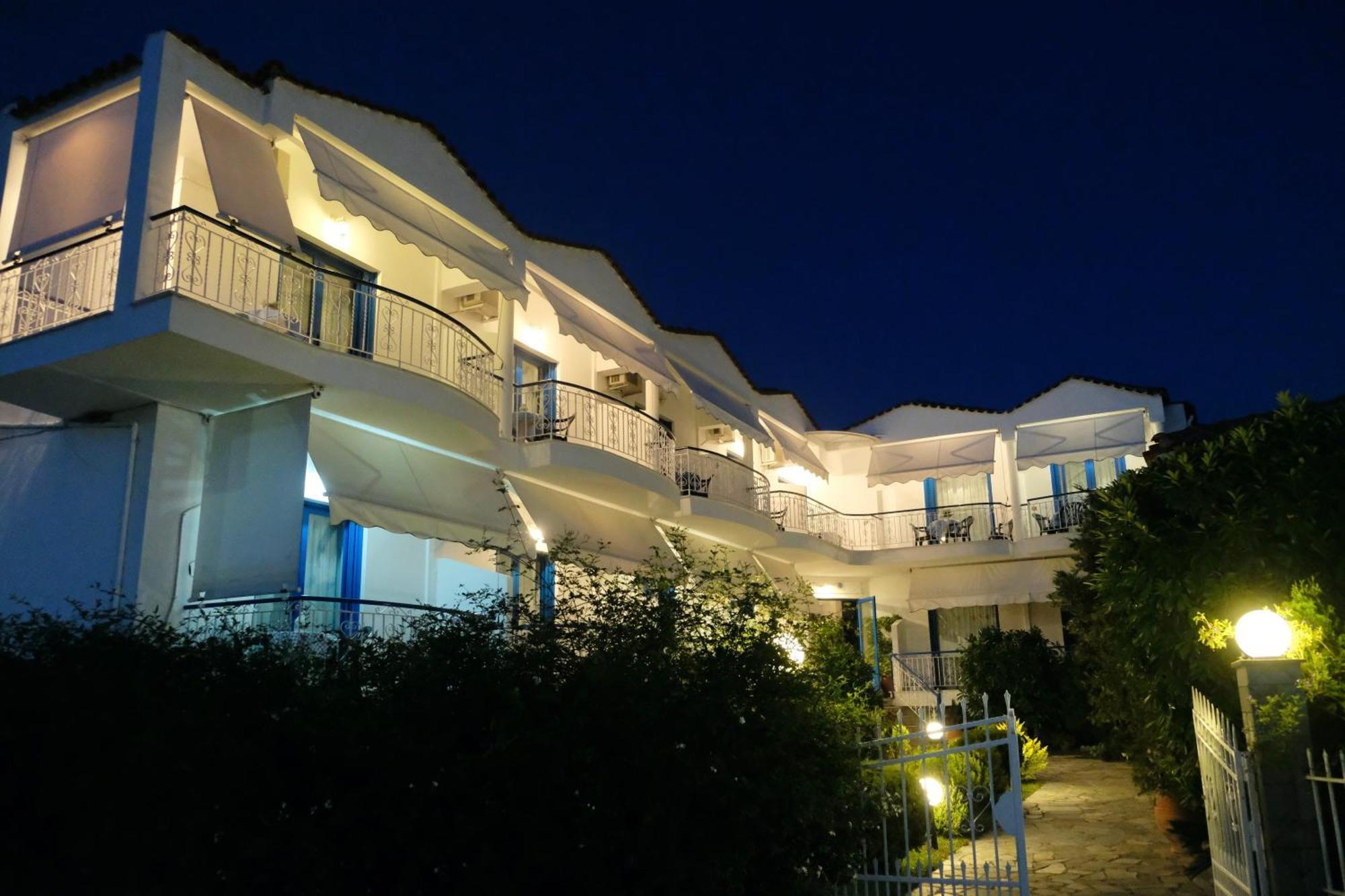 Leventis Apartments Rovies Exterior foto