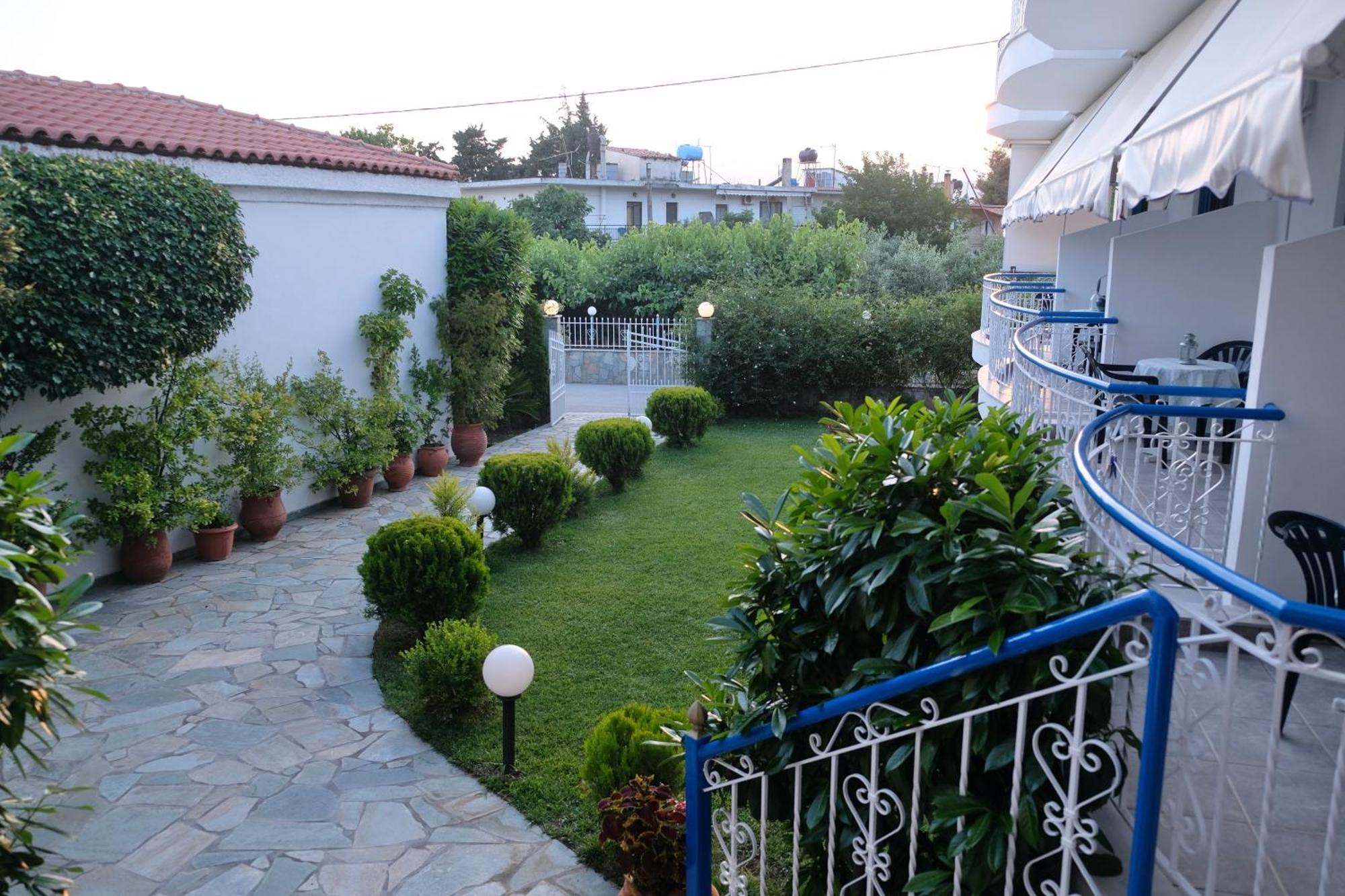 Leventis Apartments Rovies Exterior foto