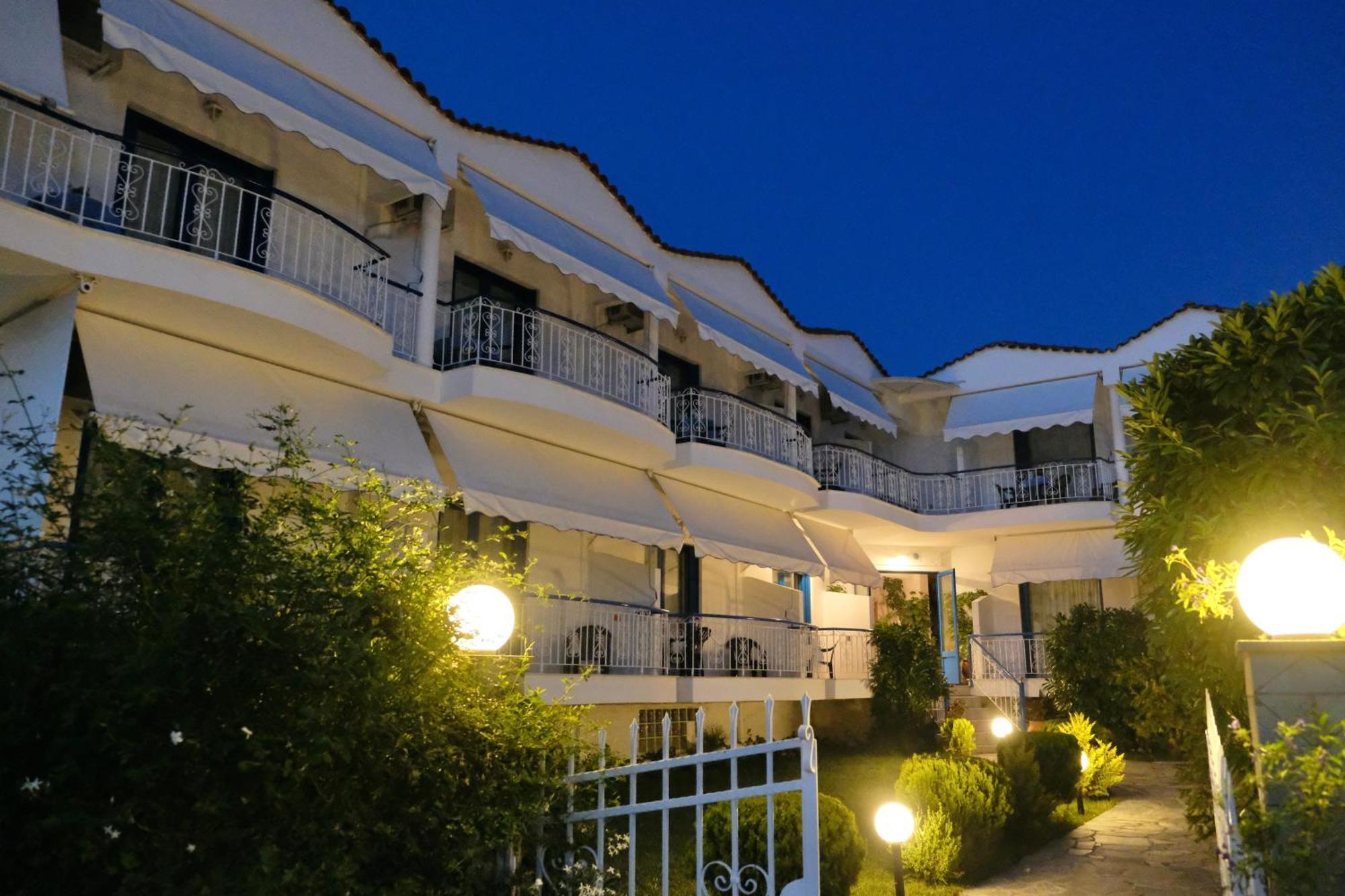 Leventis Apartments Rovies Exterior foto